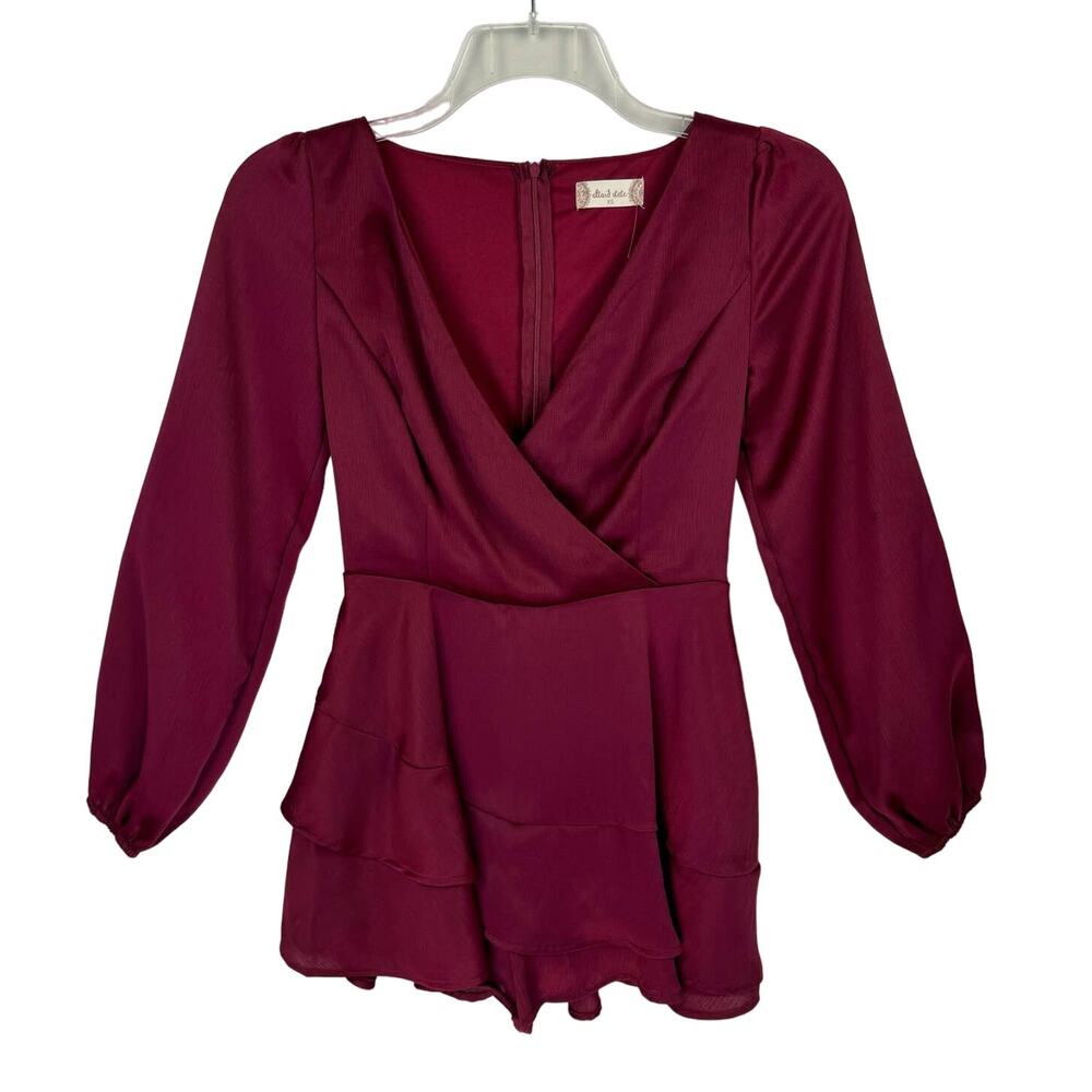 NWT ALTAR'D STATE | Burgundy Long‎ Sleeve V-Neck Tiered Romper | Women's XS